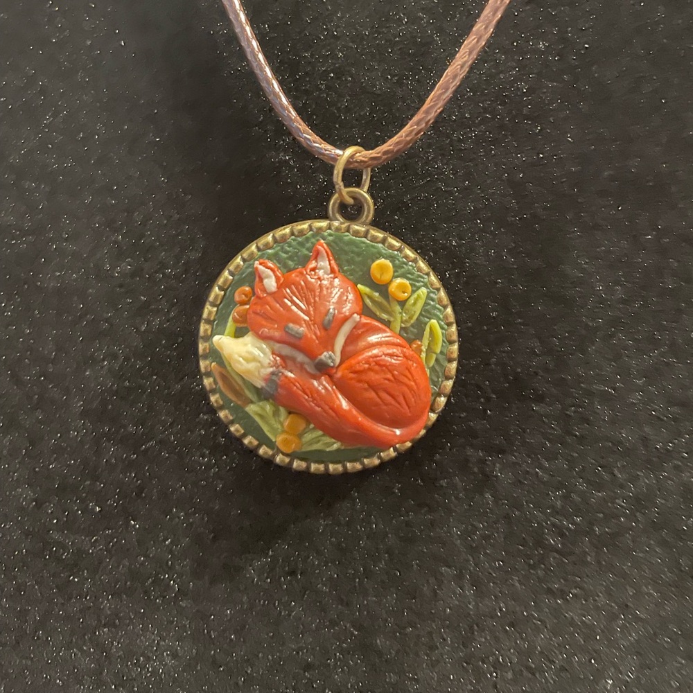 Charming Fox Pendant Necklace